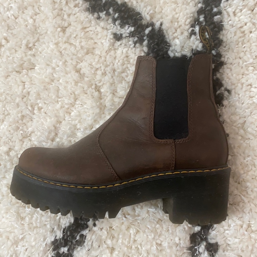 ROMETTY WOMEN'S LEATHER PLATFORM CHELSEA BOOTS